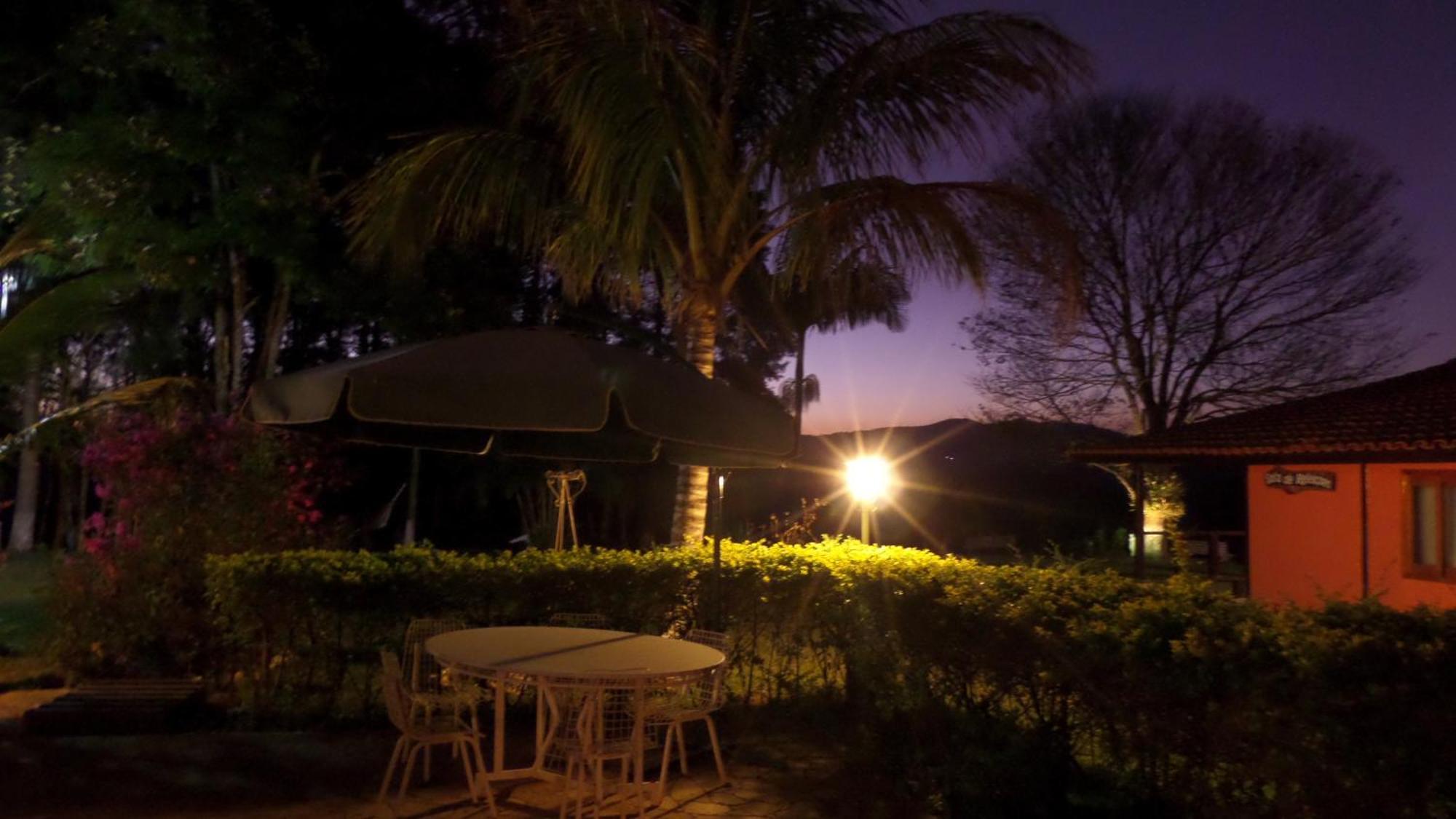 Pousada Canto Do Lago Piracaia Exterior photo